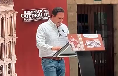 ILUMINACIÓN A CATEDRAL DE SANTIAGO APOSTOL